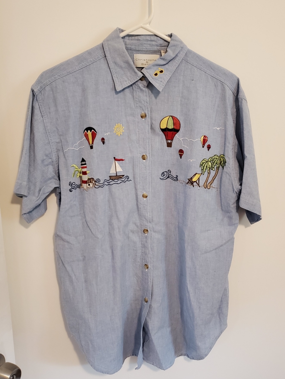 Christopher & Banks 100% cotton Beachy Scene Blue Button Down Small